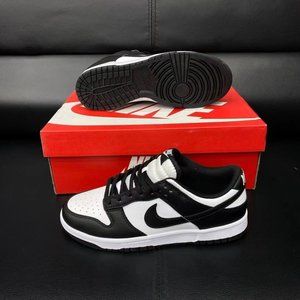 Nike Dunk Low black and white Panda